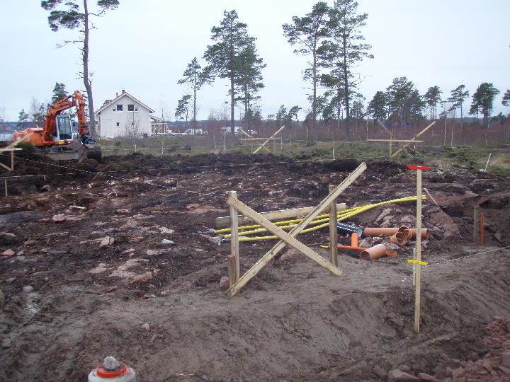 linjebockarna uppsatta 43121 tomt 4 (nora hus ab).JPG - linjebockarna monterade